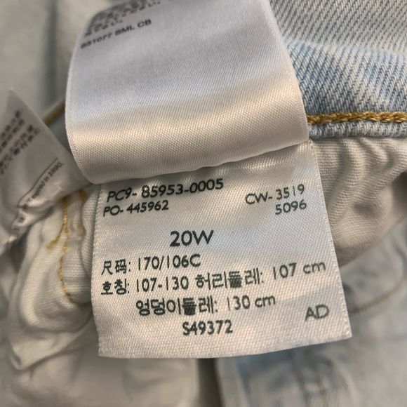 Plus Size Levi’s 501 - Picture 6 of 6